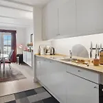 Two-bedroom In شقة *